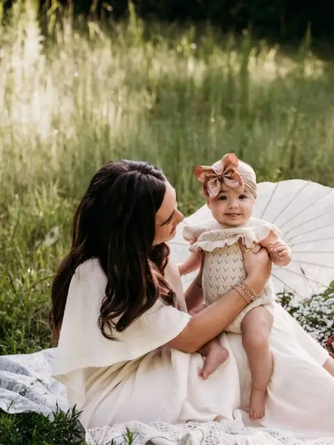 The dewiest morning made for some pretty gorgeous pictures of this sweet mom and daughter 🫶🏼💛
#blacksburgsc #blacksburg #southcarolina #carolina #northcarolina