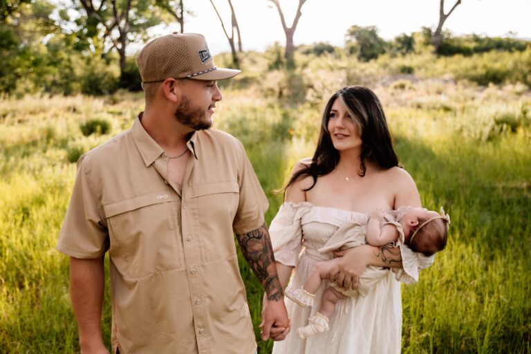 Newborn family session in Carlsbad, New Mexico