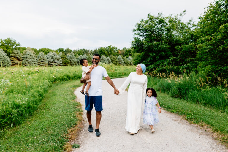 family photos in illinois nature preserve, family walking along path